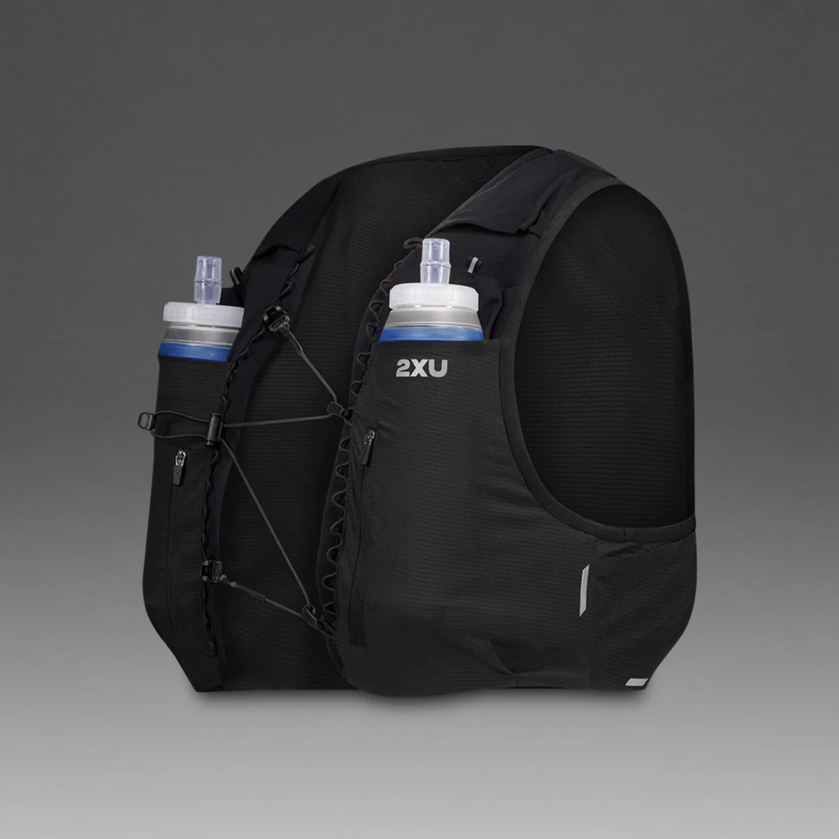 2XU Unisex Run Hydration Vest - Black / Silver Reflective - Image 2