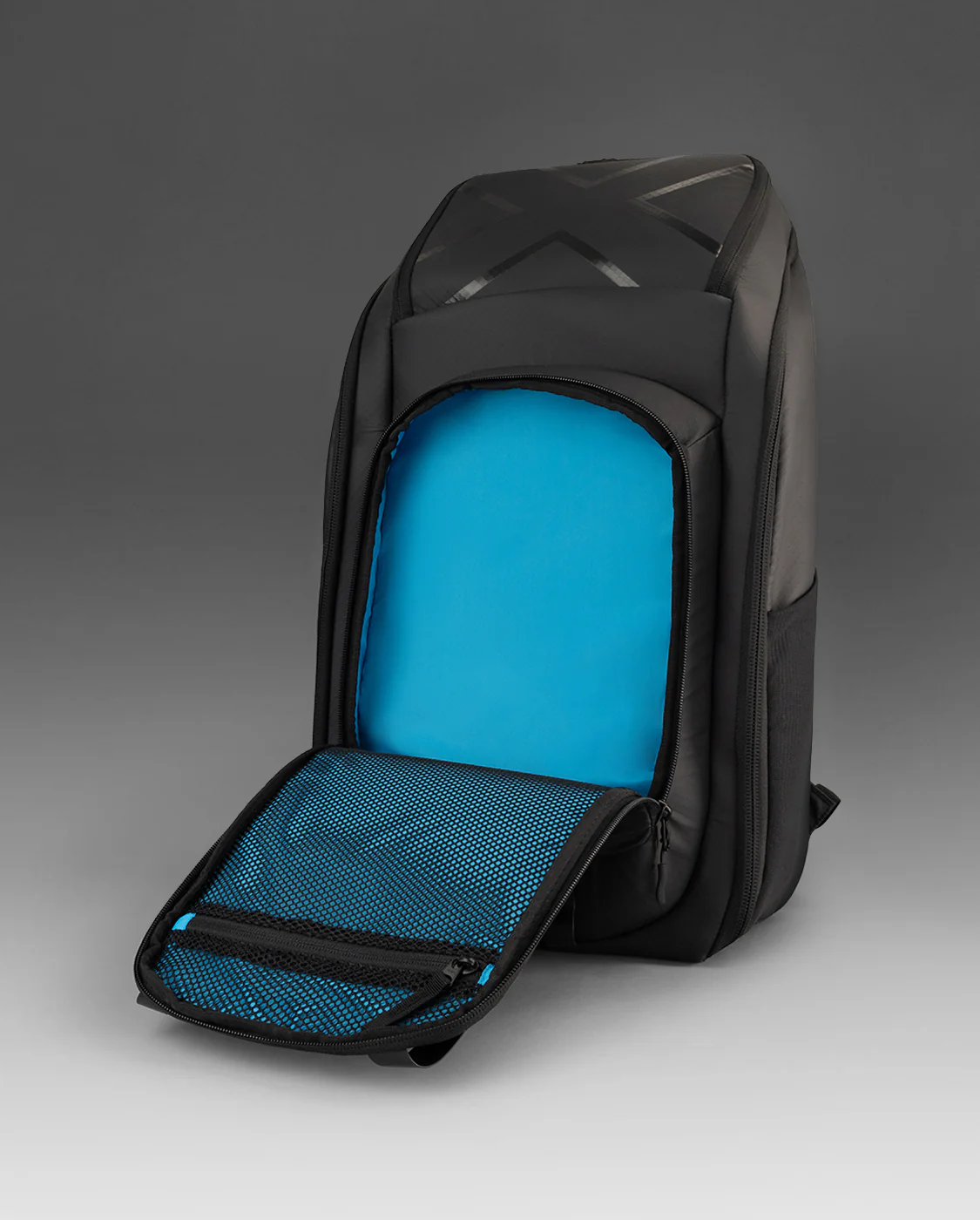 2XU Unisex Transition Backpack - Black / Aloha - Image 7