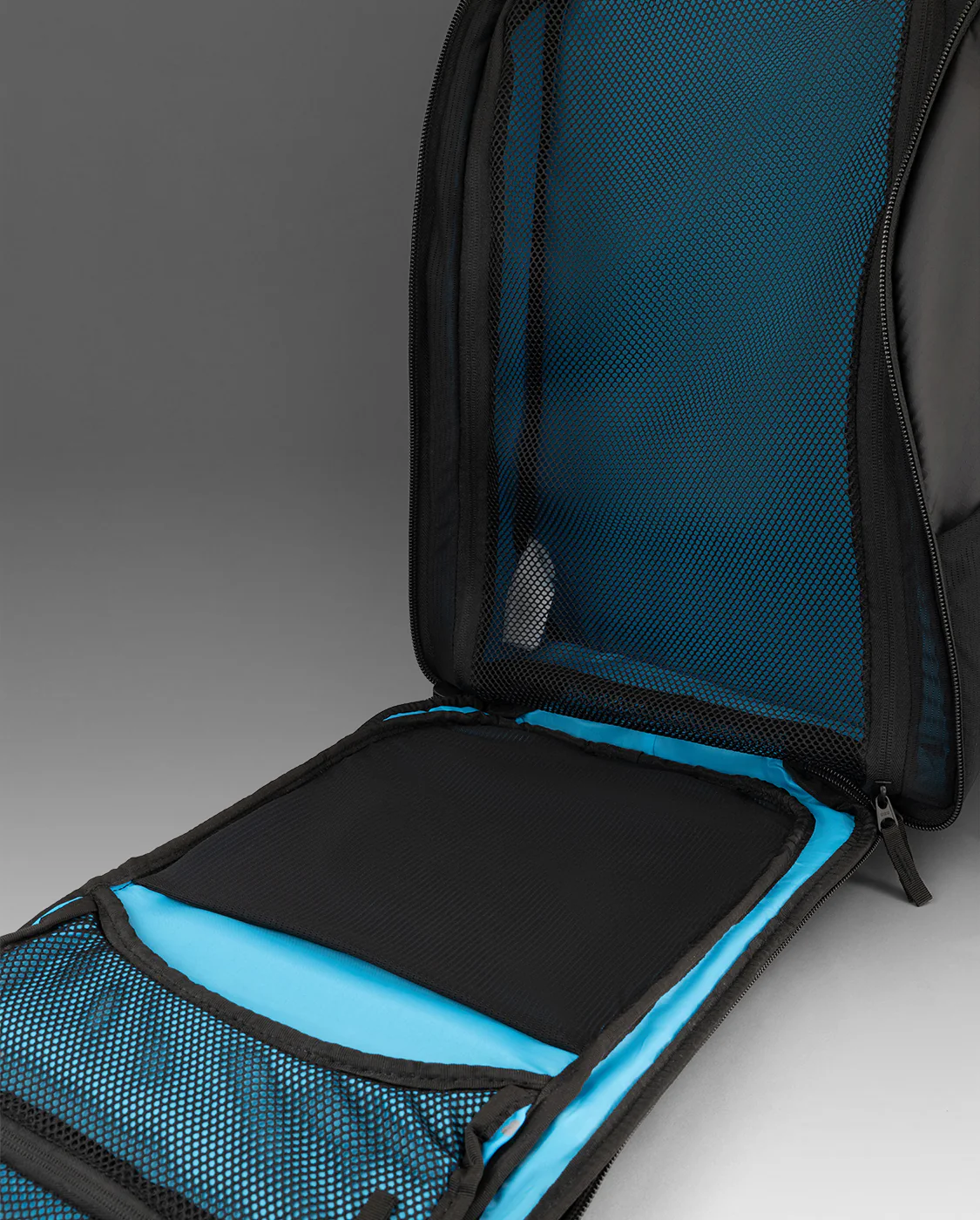 2XU Unisex Transition Backpack - Black / Aloha - Image 9