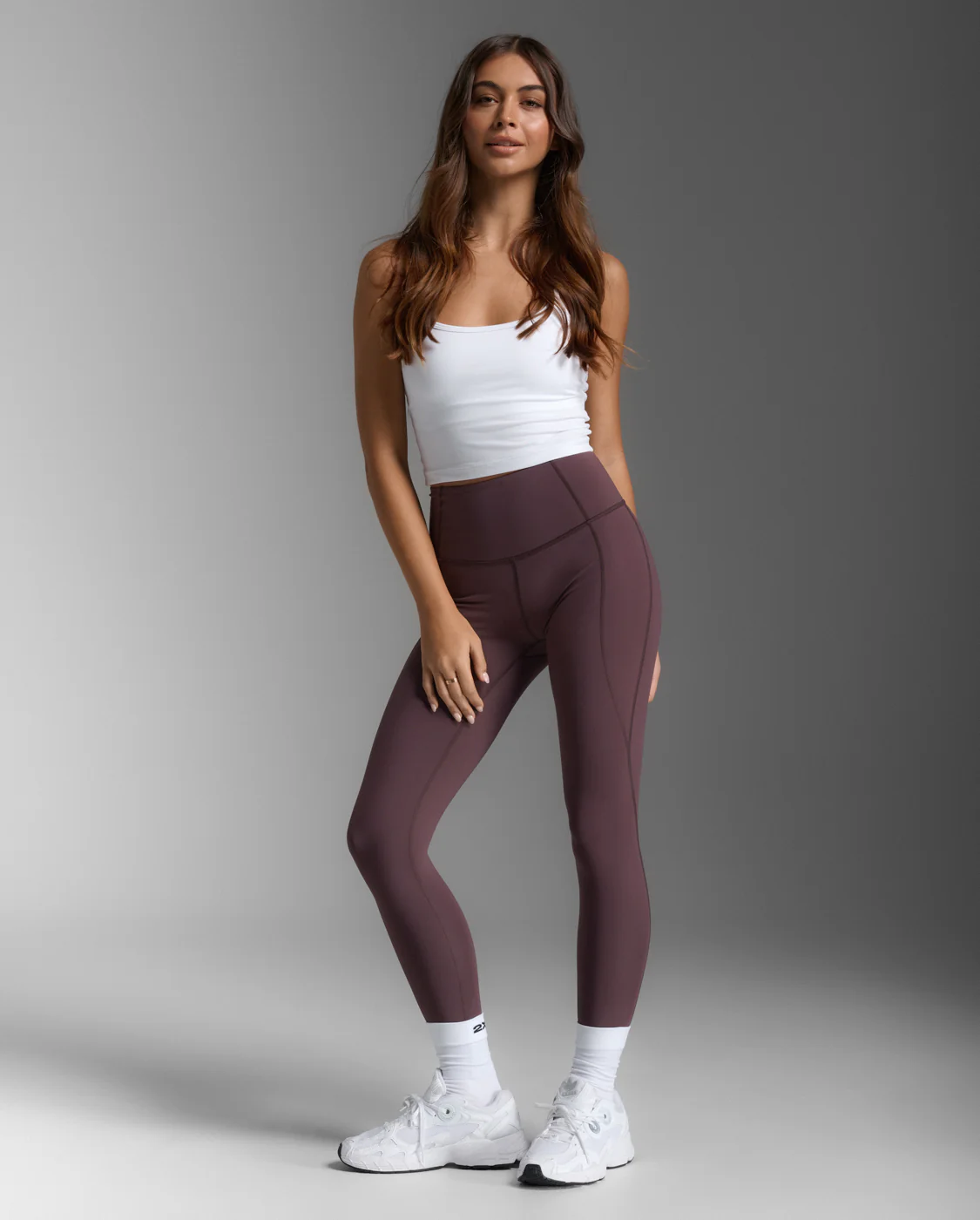 2XU Women Form Soft Touch Hi-Rise Compression Tights - Raisin / Raisin - Image 2