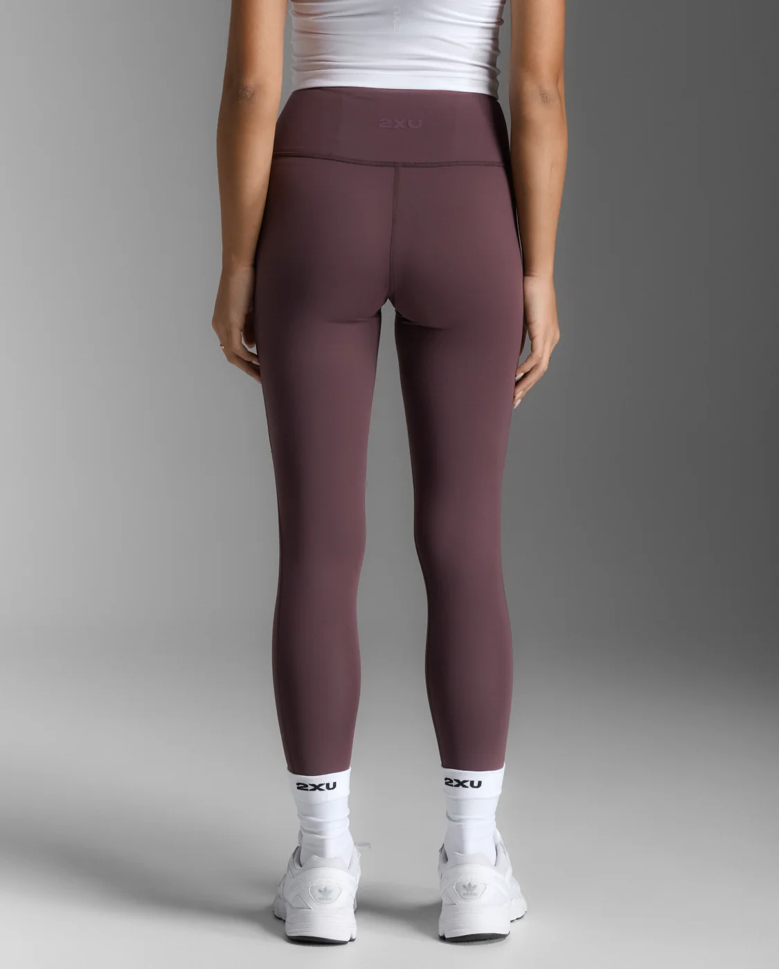2XU Women Form Soft Touch Hi-Rise Compression Tights - Raisin / Raisin - Image 3