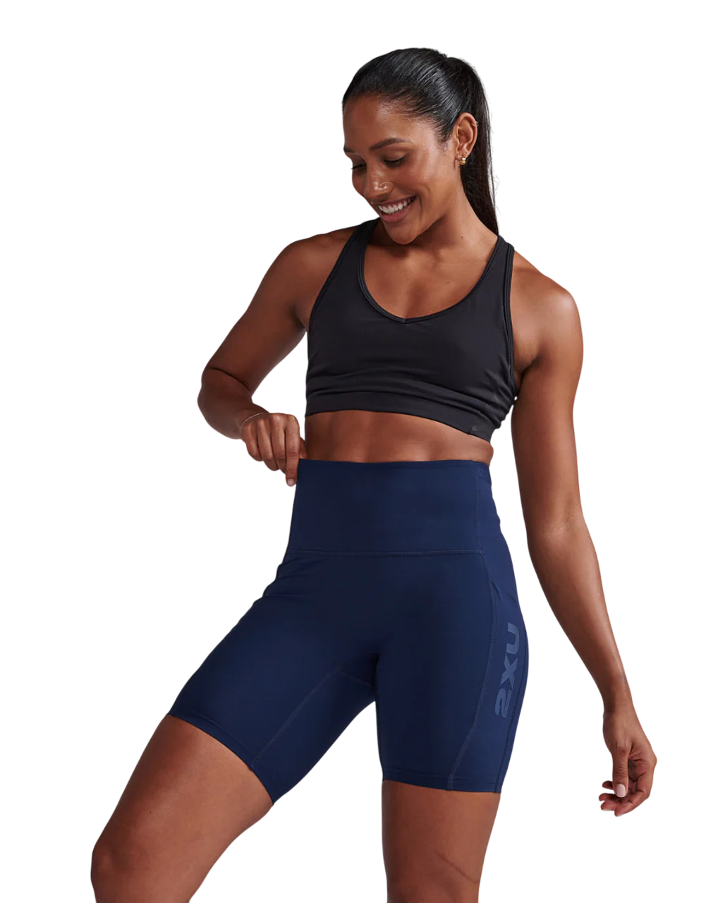 2XU Women Form Stash Hi-Rise Bike Shorts - Midnight / Midnight - Image 5