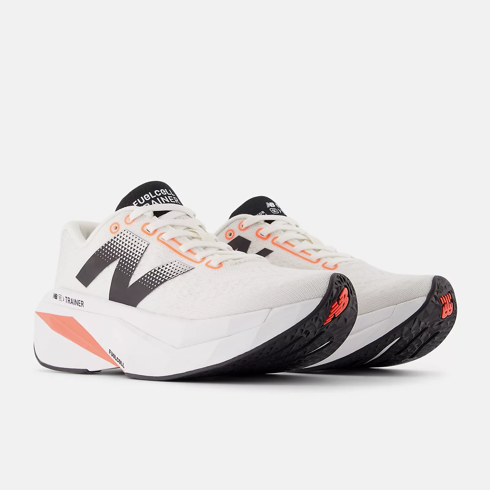 New Balance Women FuelCell SuperComp Trainer V3 - Sea Salt / Urgent Red - Image 2