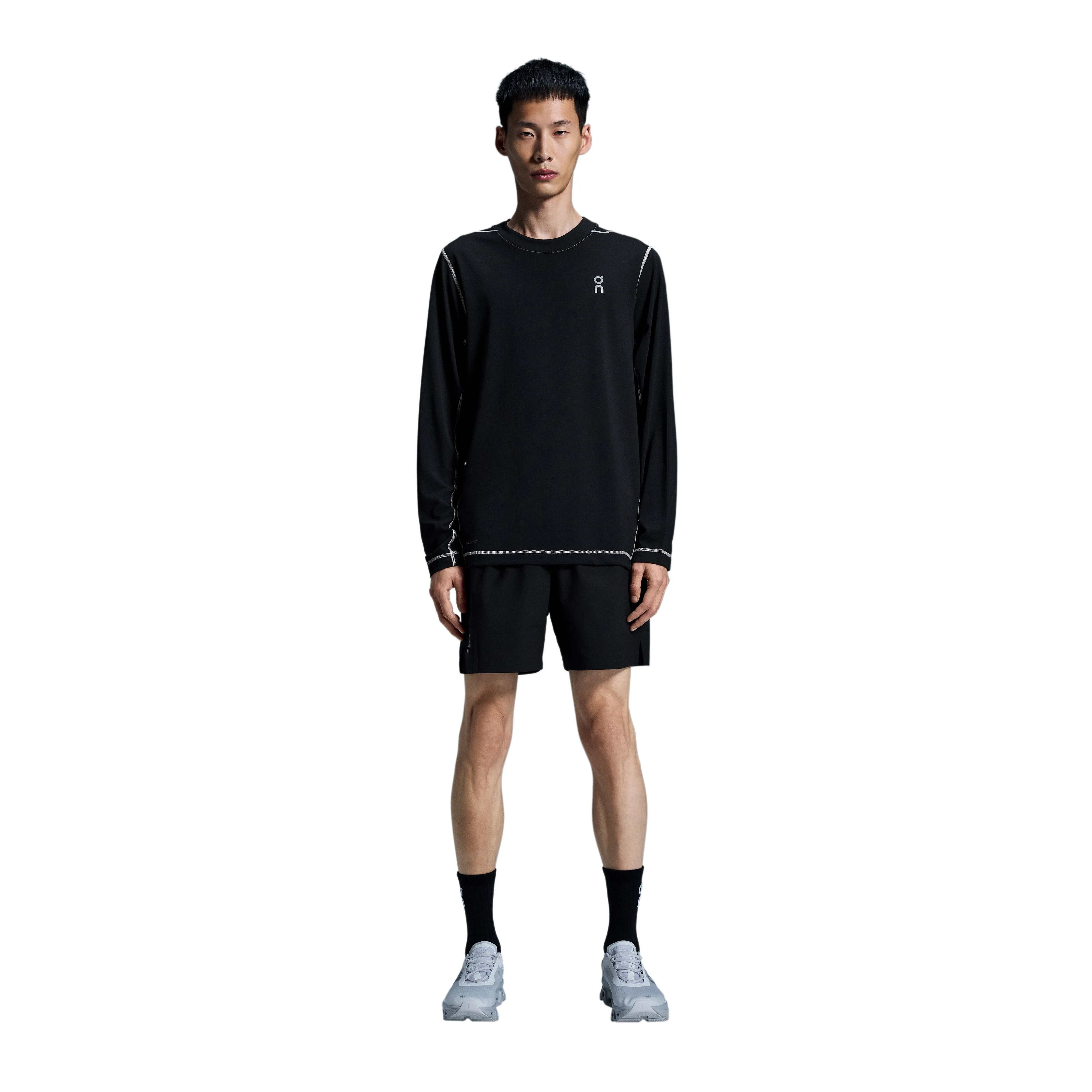 On Men 5" Core Shorts - Black - Image 3