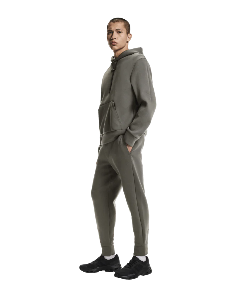 On Men Focus Tech Sweatpants - Shadow - Image 4
