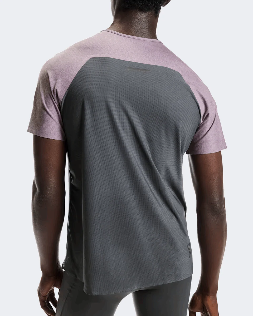 On Men Performance-T - Dewberry / Eclipse - Image 2