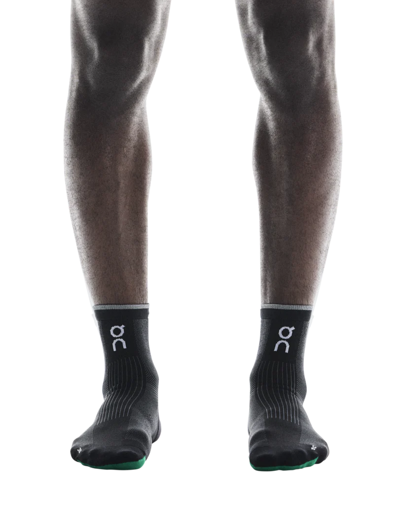 On Unisex Elite Run Sock Mid - Black / Magnet - Image 3