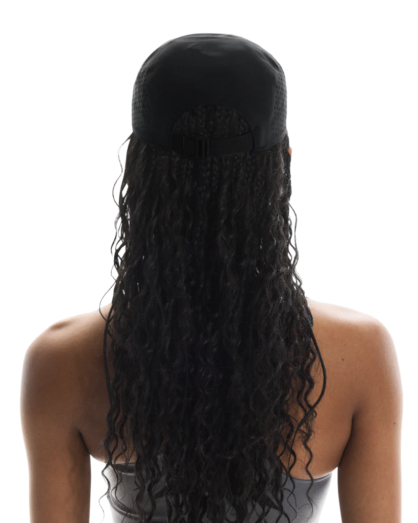 On Unisex Lightweight Cap - Black - Image 5