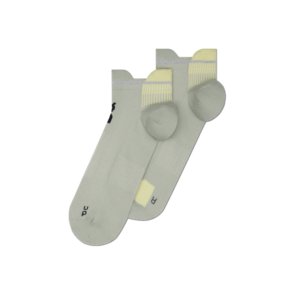 On Unisex Performance Run Sock Low - Tin / Lemonade - Image 2