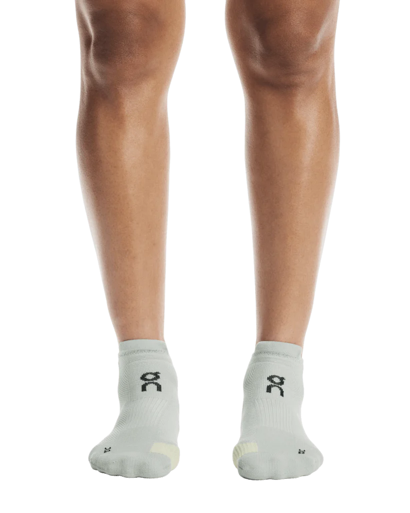 On Unisex Performance Run Sock Low - Tin / Lemonade - Image 3