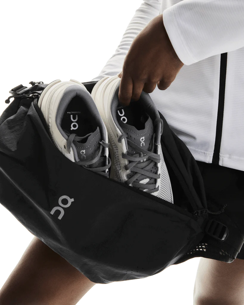 On Unisex Sling Pack 9L - Magnet / Black - Image 7