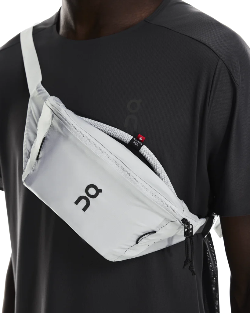 On Unisex Waist Pack 2L Lite - Glacier - Image 2