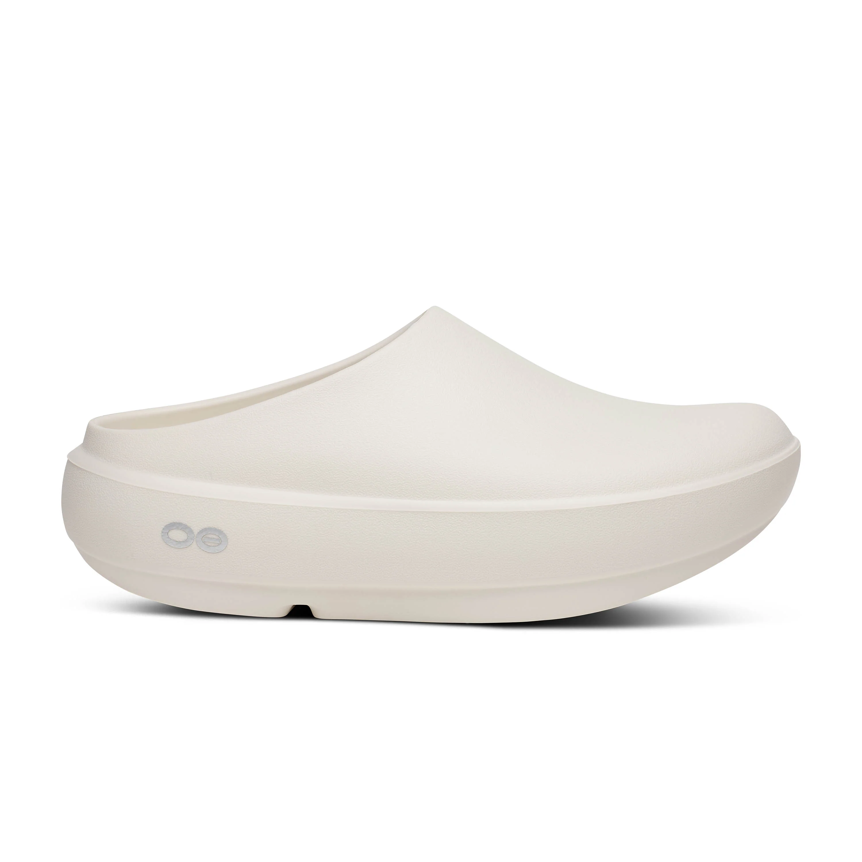 OOFOS Unisex Cloog Plus - Chalk - Image 9