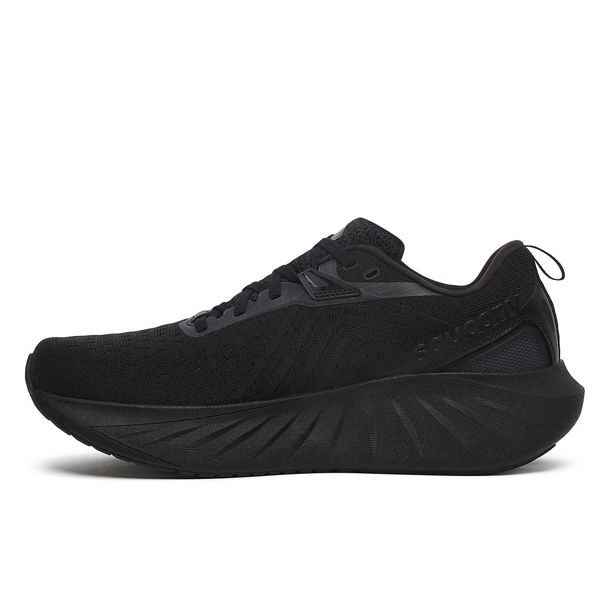 Saucony Men Triumph 22 - Triple Black - Image 3