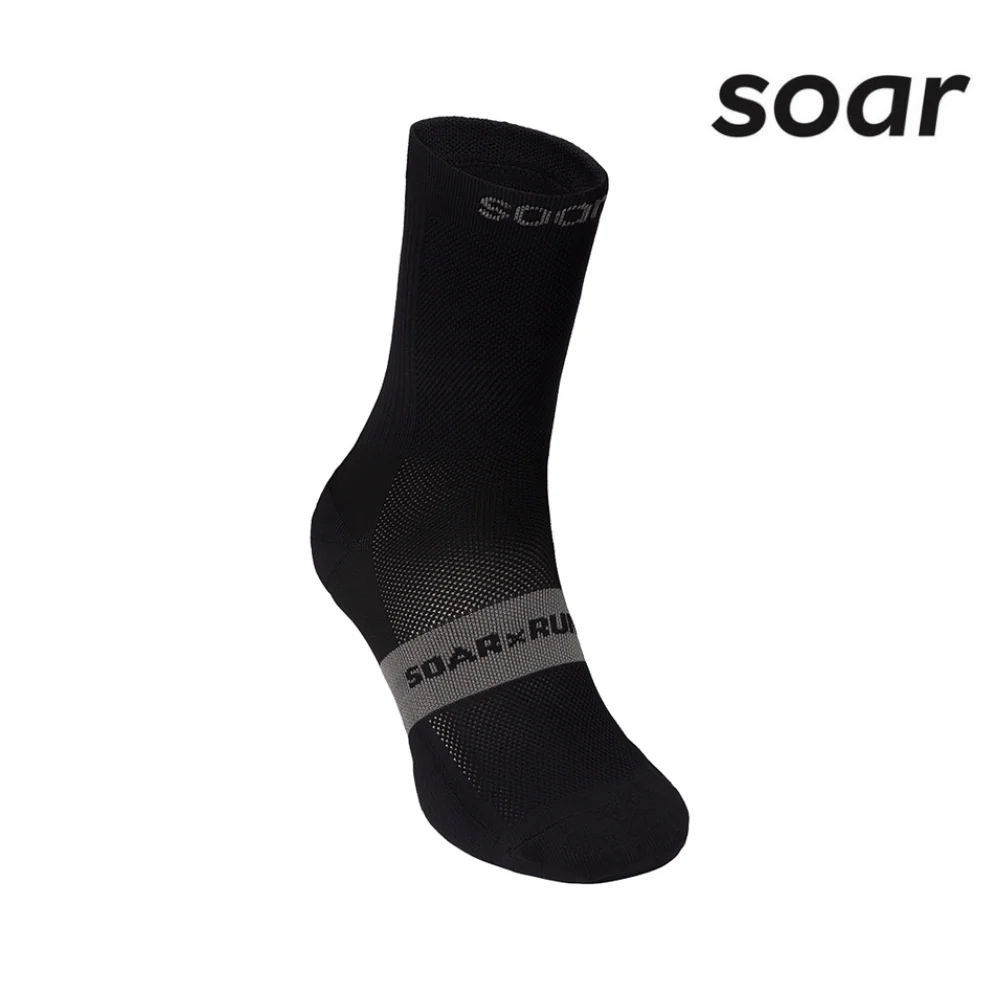 SOAR Running Unisex Crew Socks - Black